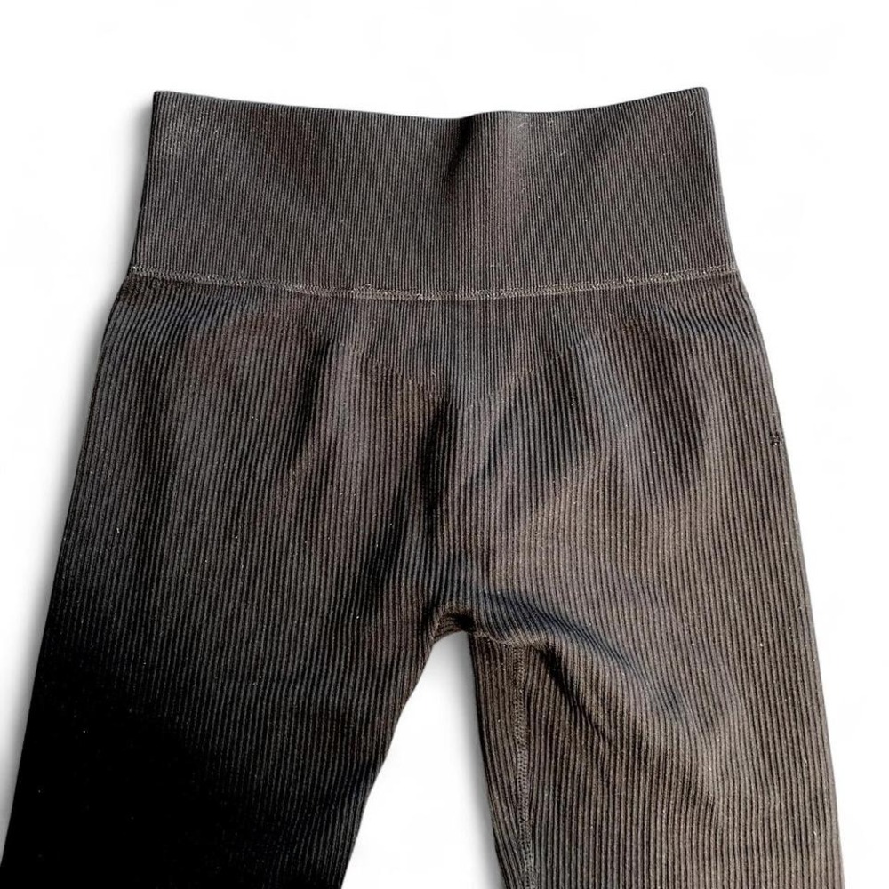 Bo + Tee Ribbed Leggings - Picture 4 of 8